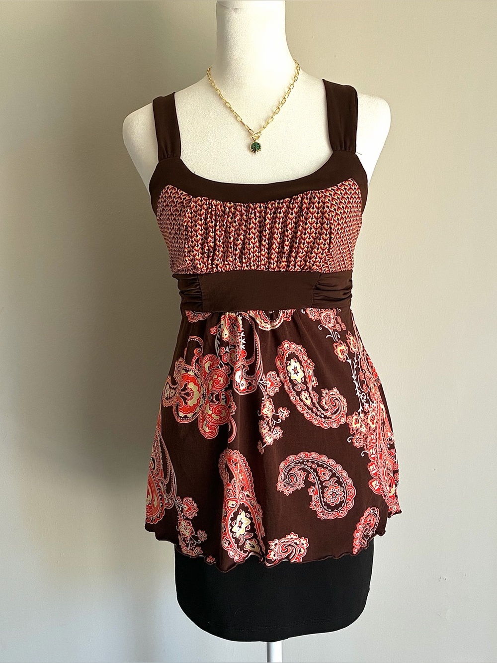Brown and pink paisley print babydoll top empire waist with a tie waist